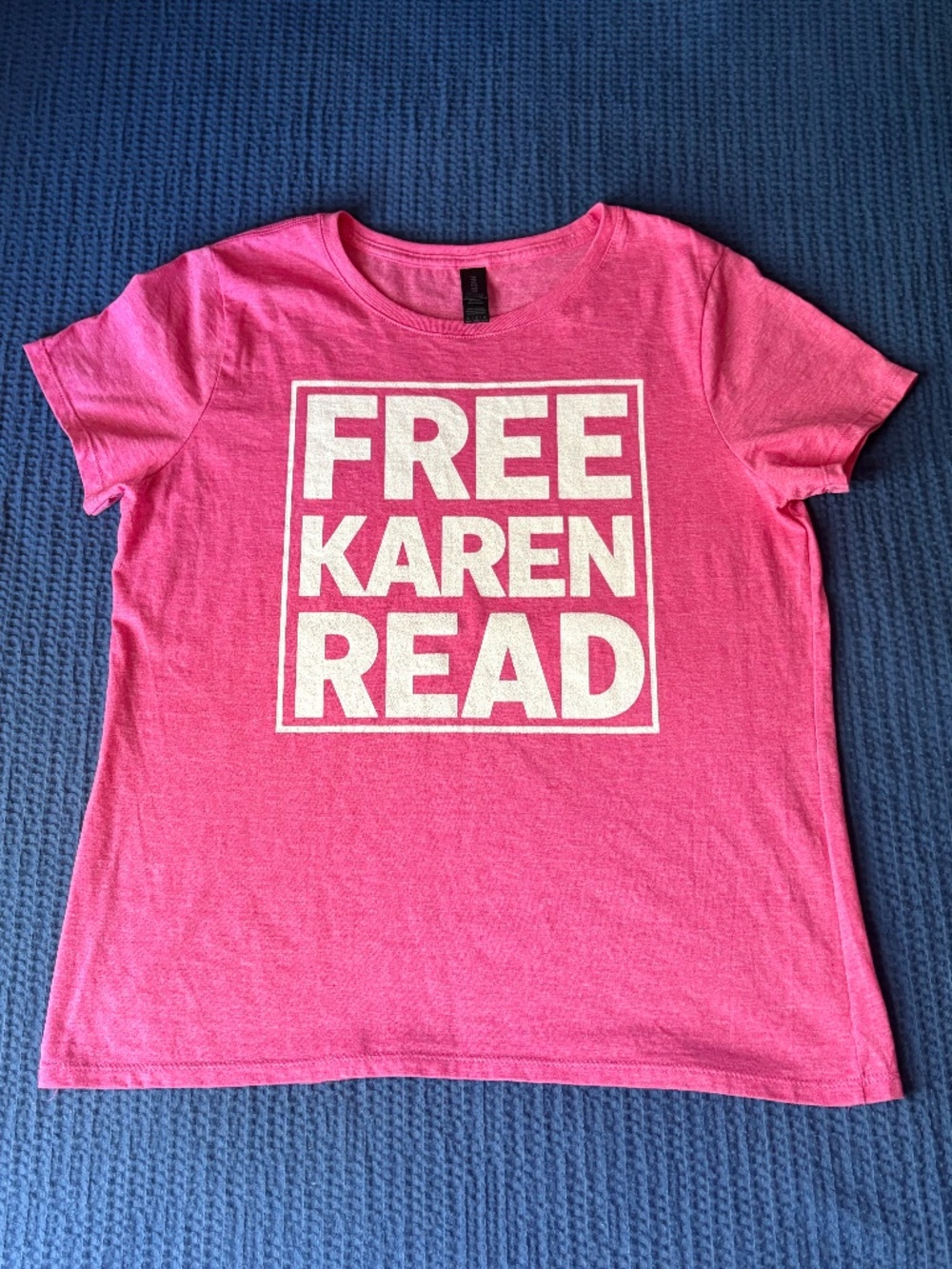 Women's Large Pink Free Karen Read T-shirt